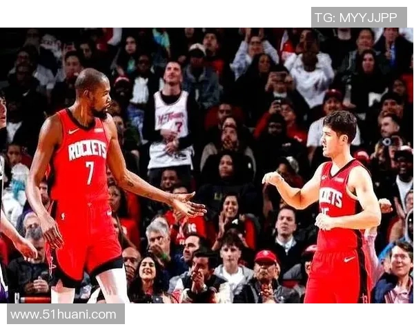 太阳与火箭激战三月三十一日NBA季后赛争夺战精彩回顾与分析